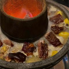 山下人家·土砂锅腊排馆(青城山店) User Photo