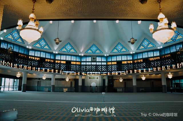 Sultan Salahuddin Abdul Aziz Shah Mosque