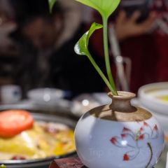 一品红养生汤煲(融汇温泉店) User Photo