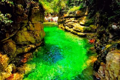 Shimentaixianglinongzhuang