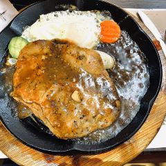 皇室经典牛排火锅自助餐厅(博白店) User Photo