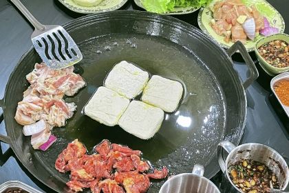 XIANG JIA YANG ROU FEN GUAN