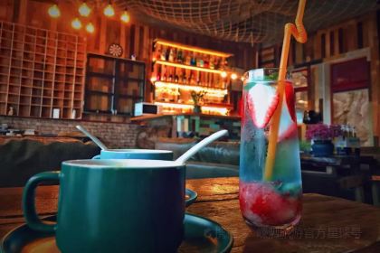 钓点·咖啡酒吧海钓露营地