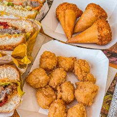 沙朗阿甘鲜肉汉堡(人民公园店) User Photo