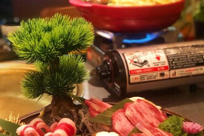 花时·炭火烧肉(东百元洪城店)