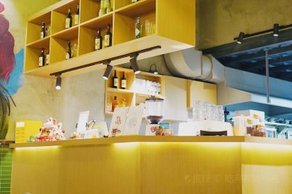 星巴克（惠州金山湖中心分店）