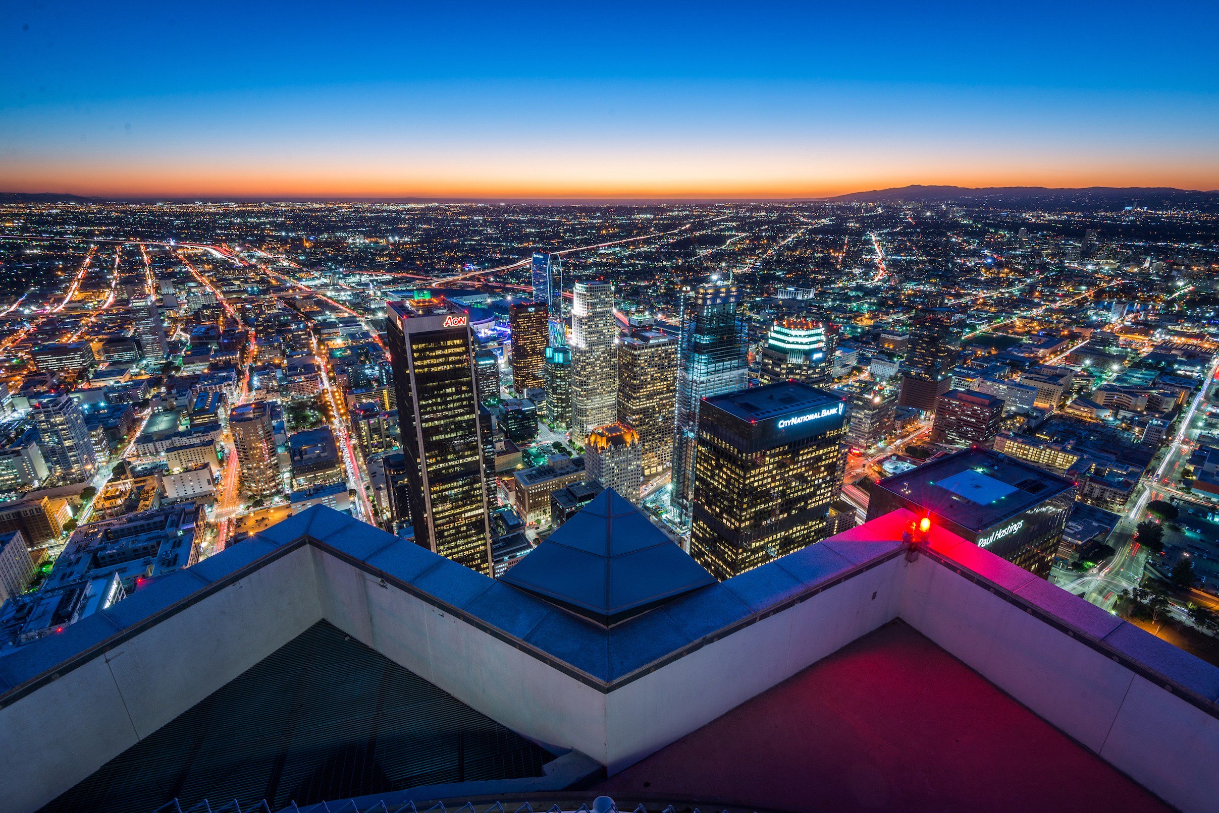 Latest travel itineraries for OUE Skyspace LA in September (updated in  2023), OUE Skyspace LA reviews, OUE Skyspace LA address and opening hours,  popular attractions, hotels, and restaurants near OUE Skyspace LA -