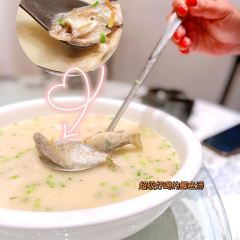 鹿鸣庭院餐厅 User Photo