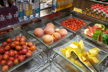 叉图牛排烤肉火锅自助餐厅(爱琴海店)