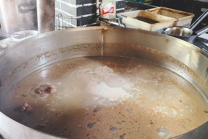 老磨坊羊汤馆(人民东路店)