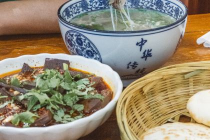 HU ZI SHUI PEN YANG ROU