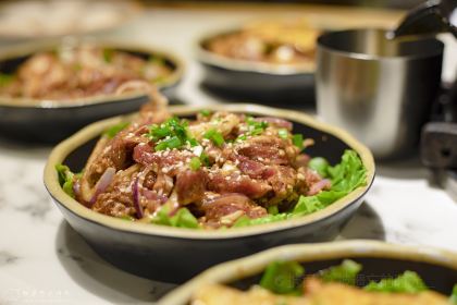 酒拾烤肉(逸臣中央店)