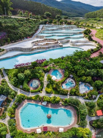 Shiwan Dashan Hot Spring