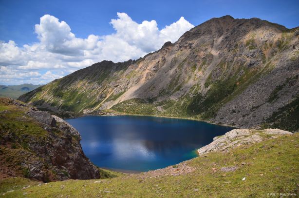 Cuotong Emerald Lake (Sanlian Lake)