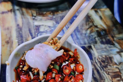 红翻天美食城