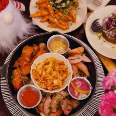 PetitChateau Wine&Bistro User Photo