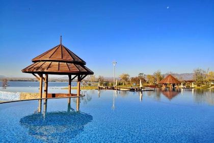 鹊山湖阿尔卡迪亚国际度假酒店·餐厅