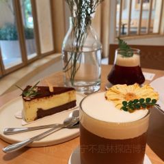 HEMICYCLE小半咖啡(普罗旺世店) User Photo
