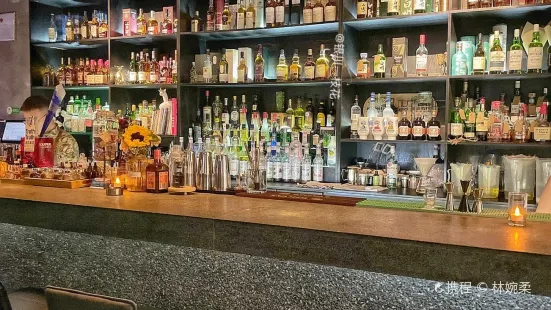 術Cocktail Art Bar