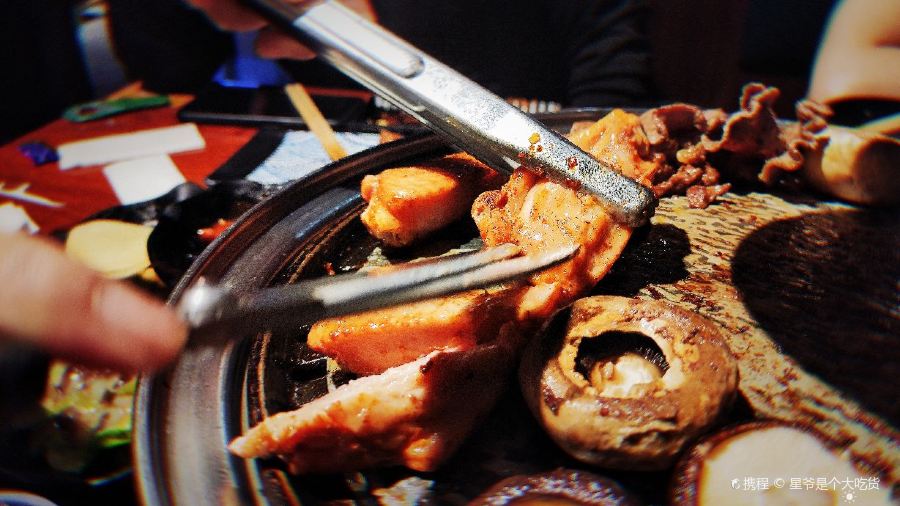 大浪炭火鮮牛肉酒場（區政府店）