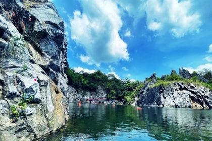 海南八一石花水洞地质公园