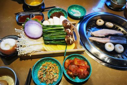 崔三胖韩国烤肉社(一藤·城东三店)