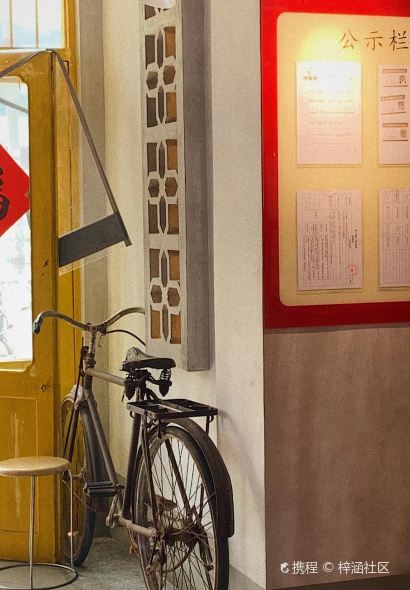 德小钵·肥肠馆(三岔路店)