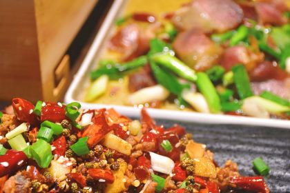 青山小厨土菜馆(青城山店)