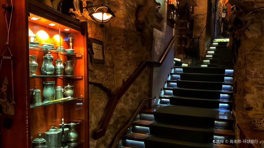 Golden Kettle Irish Pub