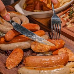 GebruWURST xiangchangxiongdi·deguoxiangchangpijiucanba (longhu u cheng) User Photo