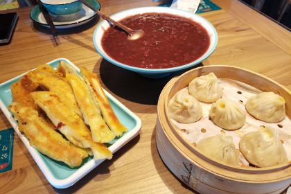 同源茂饭庄(宝龙广场店)