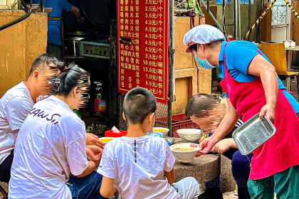 老梁记甜沫肉火烧(吴兴路分店)