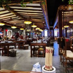 龍聚祥烧麦馆(爱琴海店) User Photo