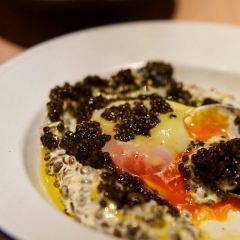 Neighborhood 여행 사진