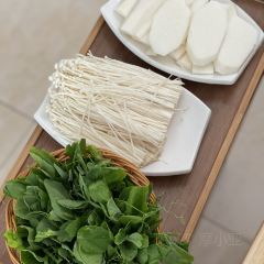 贡椒鱼野菌牦牛杂汤锅川菜(理塘店) User Photo