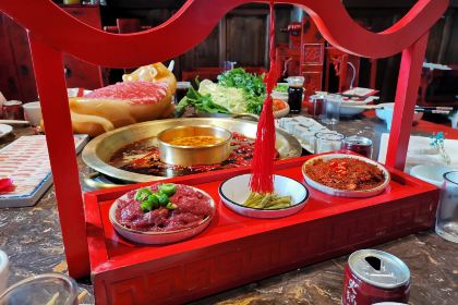 龙腾庭院火锅(恒大新城店)