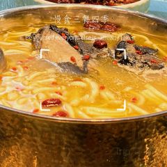 SHI XIAN CAN TING User Photo