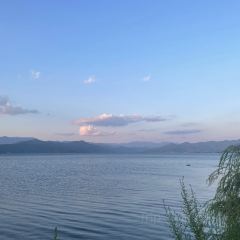 三色云河(泸沽湖大落水店) User Photo
