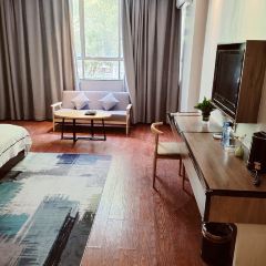 老萍巷·莲花血鸭(步行街店) User Photo