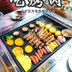 Tun Ai Fan · Fresh Pork Belly Cultural Restaurant 여행 사진
