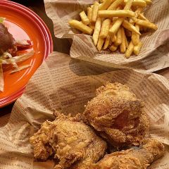 范氏汉堡·食验室(白马路万科里店) User Photo