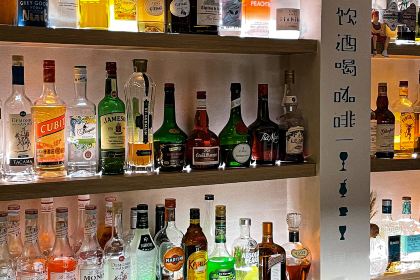 吉舍Cafe&Bar(埂子街店)