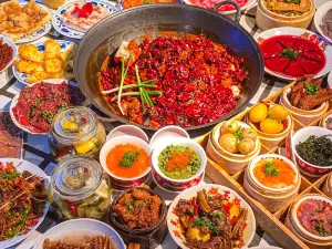 ZHU GUANG YU HOT POT