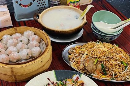 威仔猪杂粥(富城店)