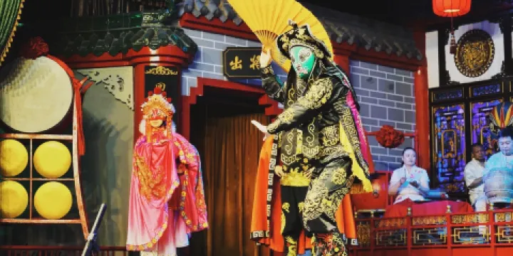 蜀風雅韻劇場・川劇變臉演出・大型古典梨園