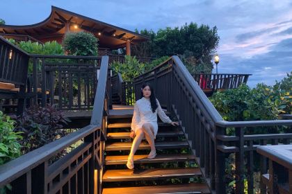 SIRENA SEAFOOD RESTAURANT & CLIFFTOP BAR