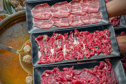 牛品鲜自助潮汕鲜牛肉海鲜火锅(文化宫店)