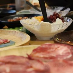 Yue Niu Ren Buffet Charcoal Grill Wagyu and Exquisite Japanese Cuisine User Photo