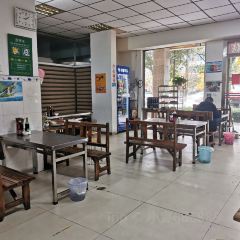 珀玉莲花白米线店 User Photo