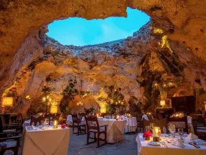 Ali Barbours Cave Restaurant